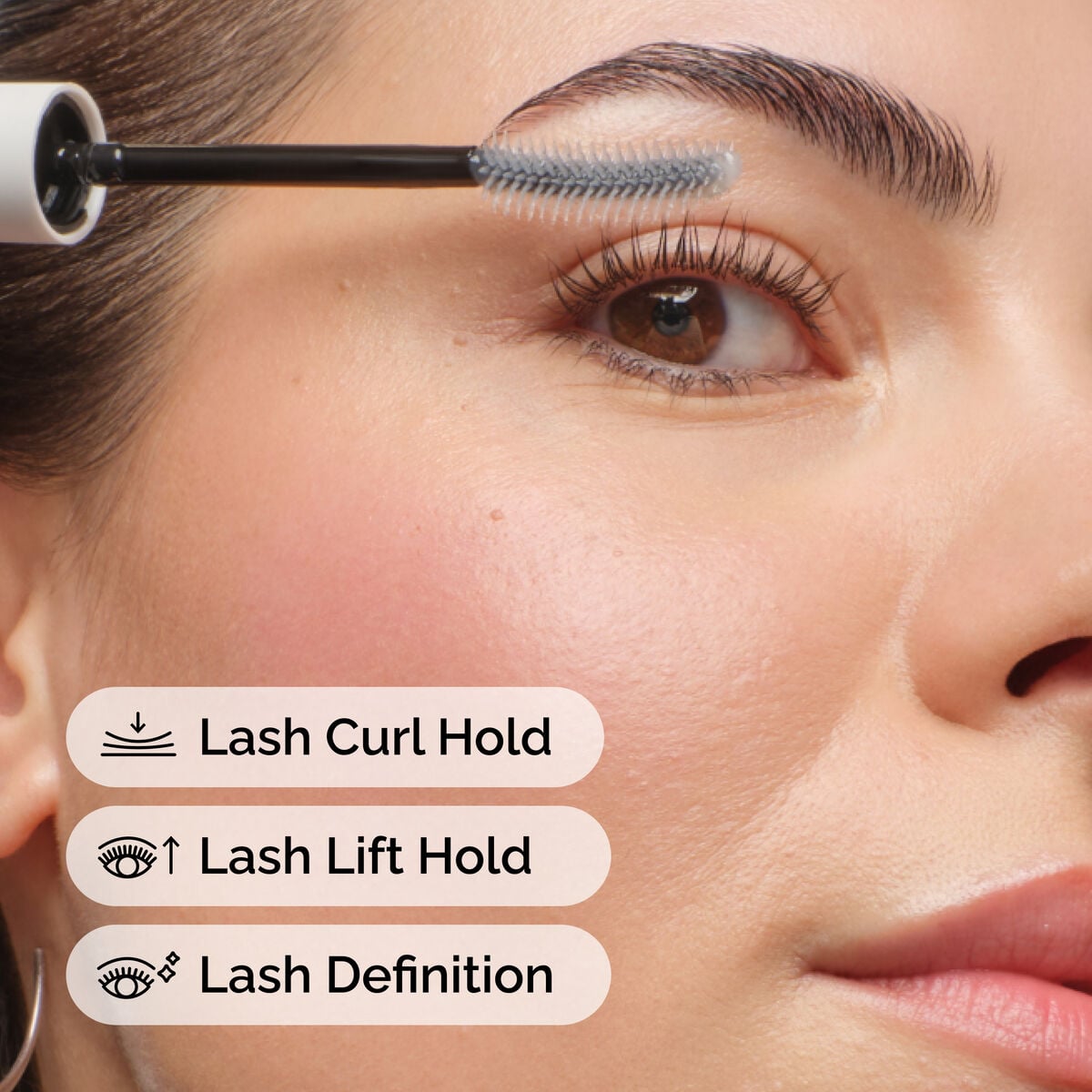 lash-curl-finisher-w5 ord-lash-curl-finisher-model-application-with-benefits.jpg
